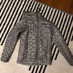 Patagonia hooded puffer